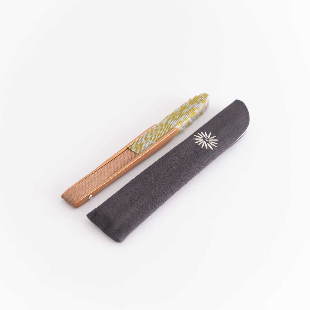 万月扇子セット　菊　ひわ色